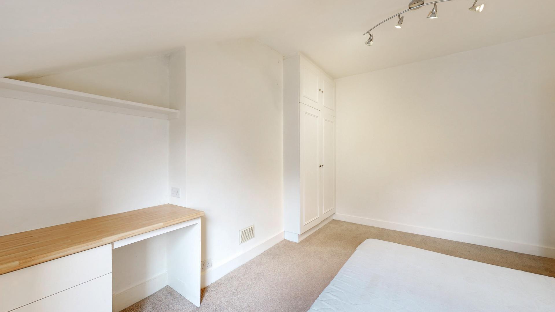 			2 Bedroom, 1 bath, 1 reception Flat			 Weech Road, West Hampstead
